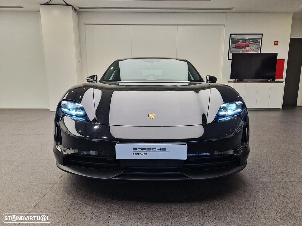 Porsche Taycan 4S - 11