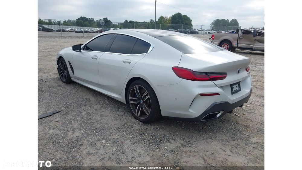 BMW Seria 8 M850i xDrive - 4