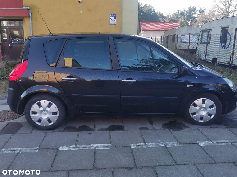 Renault Scenic 1.9 dCi FAP Avantage - 2
