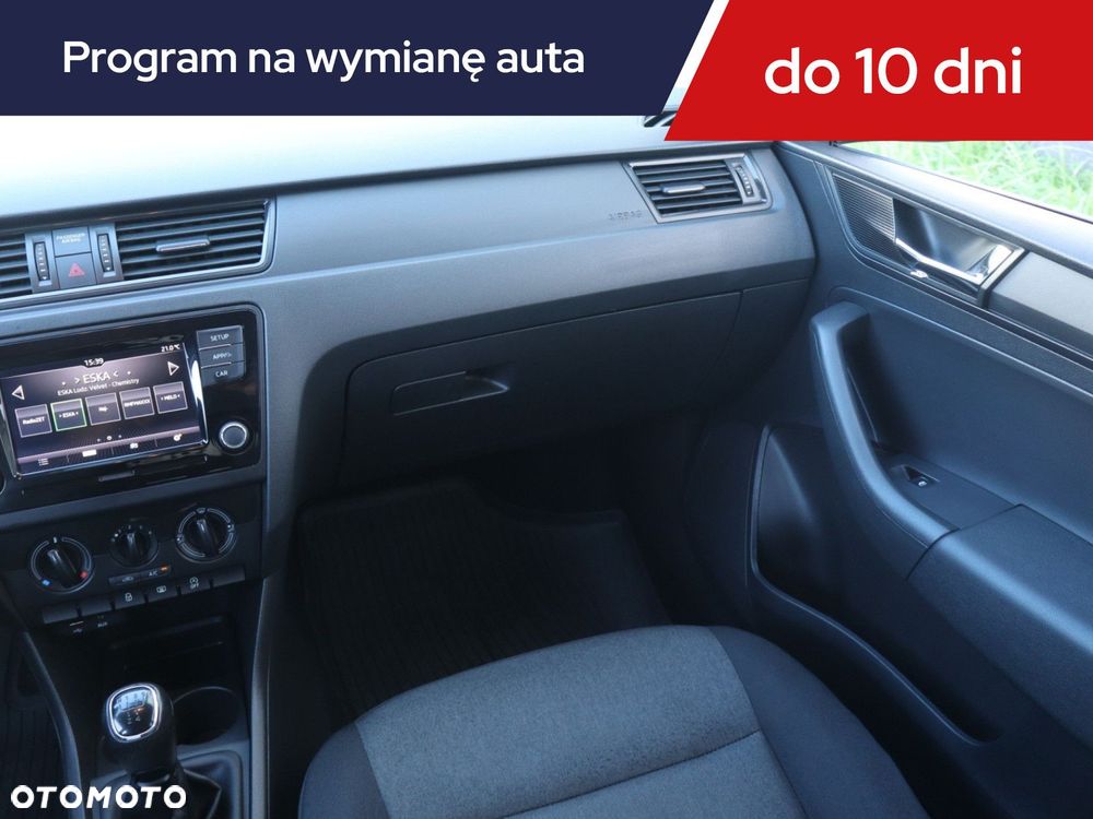 Skoda RAPID - 10