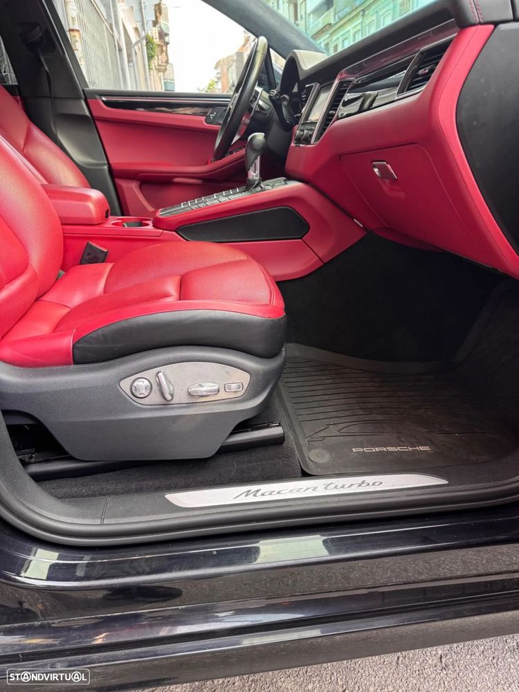 Porsche Macan Turbo Performance Package - 12