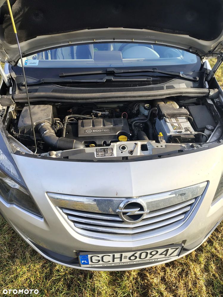 Opel Meriva - 8