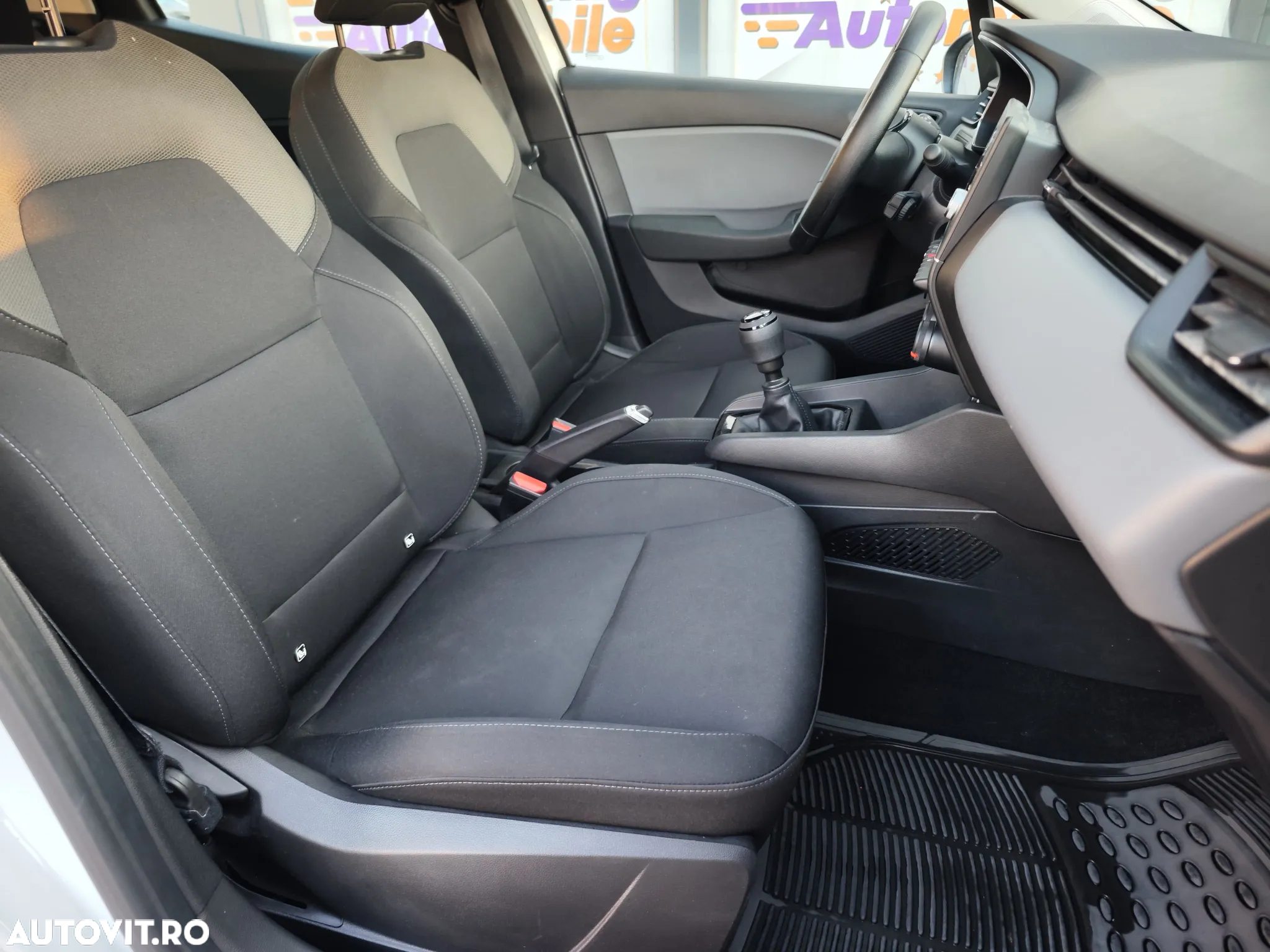 Renault Clio - 14