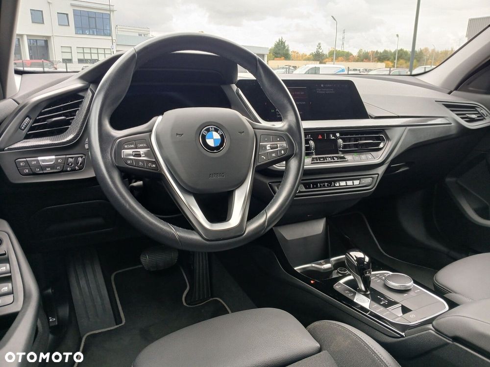 BMW Seria 1 120i Sport Line sport - 24