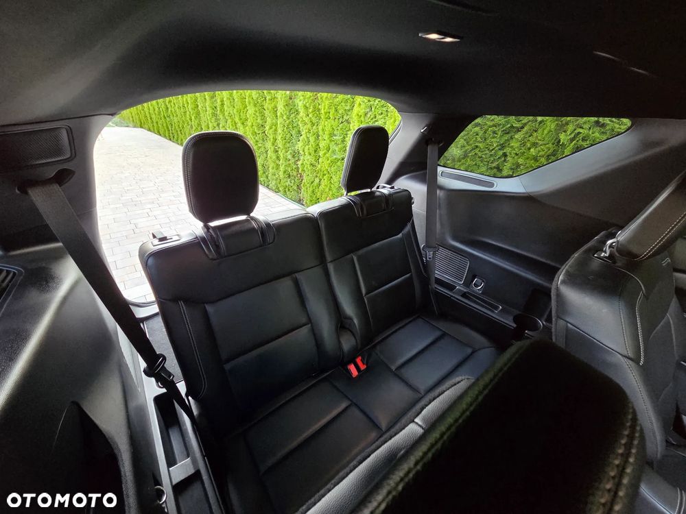 Ford Explorer - 12