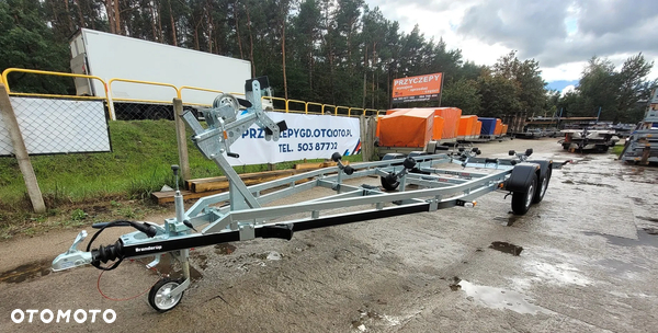 Brenderup Brenderup Premium 24200B/ Basic 2000kg dmc podłodziowa 7,2m