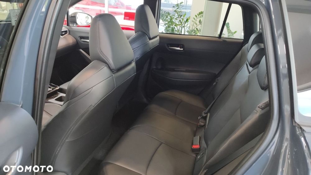 Toyota Corolla Cross - 10