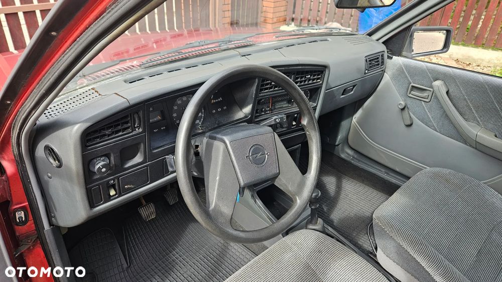 Opel Ascona - 37