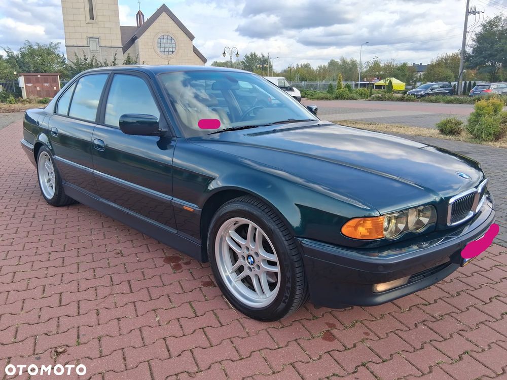 BMW Seria 7 - 10