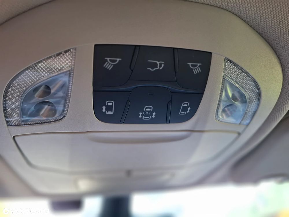 Chrysler Pacifica - 24
