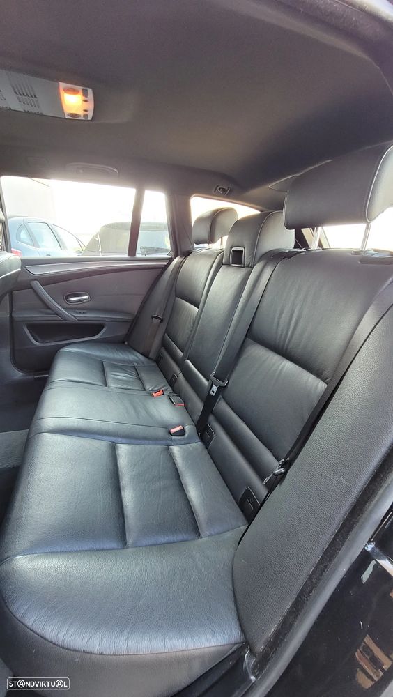 BMW 520 dA Touring - 24