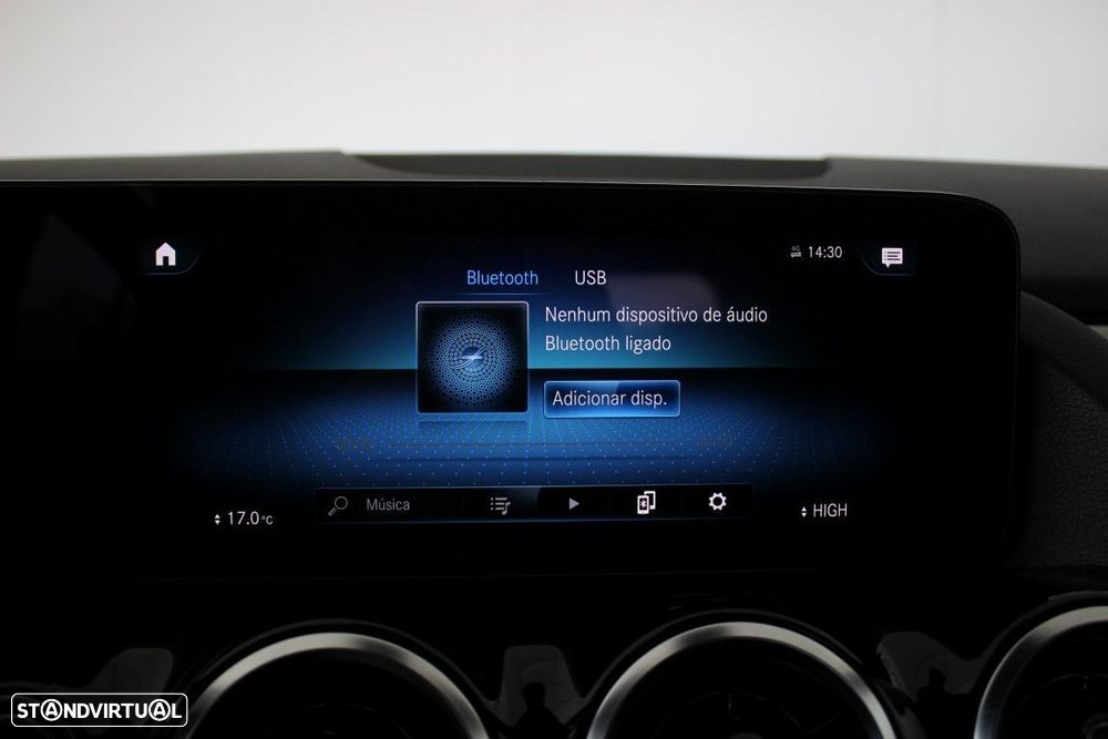 Mercedes-Benz GLA 180 d AMG Line - 36