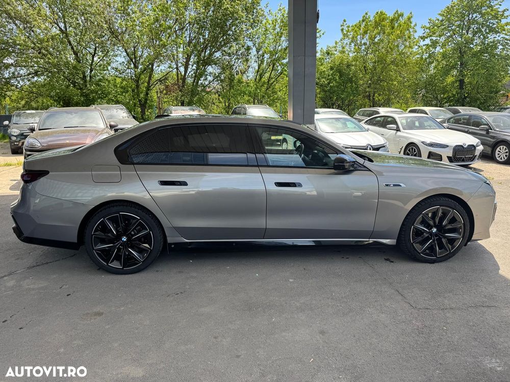 BMW M7 - 19
