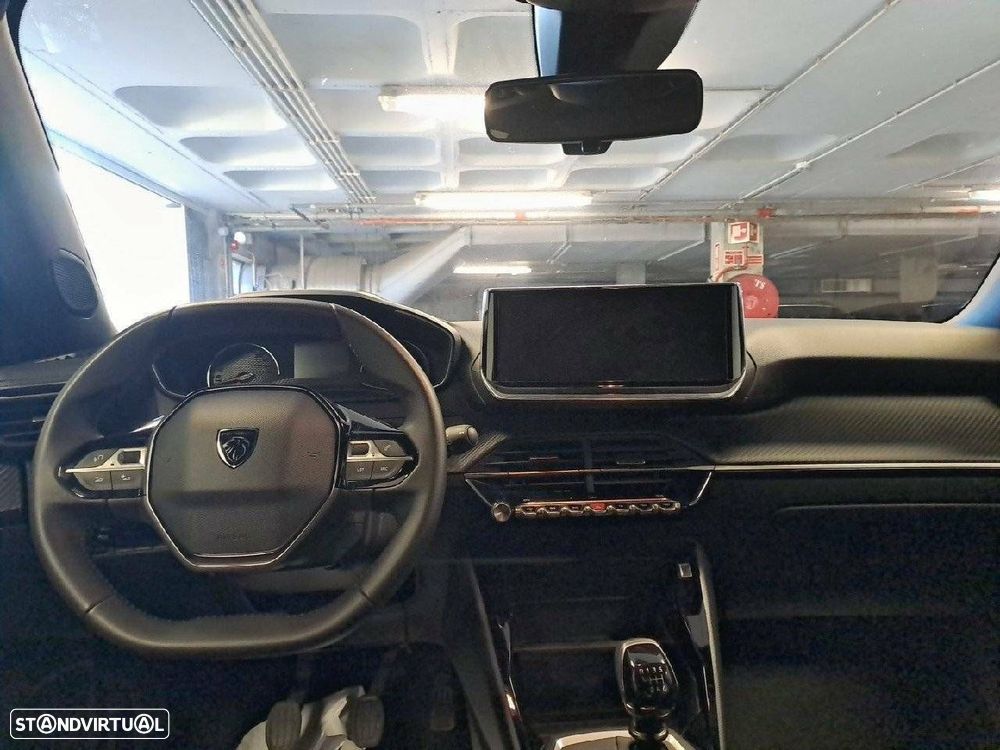 Peugeot 2008 1.2 PureTech Style - 8