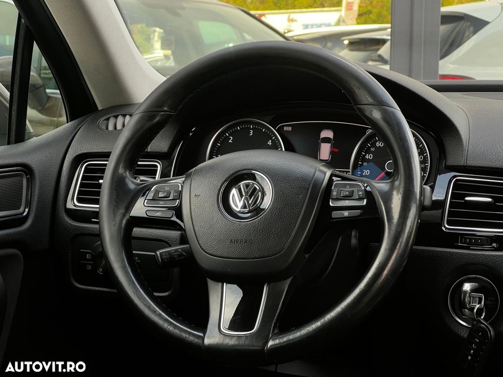 Volkswagen Touareg - 10
