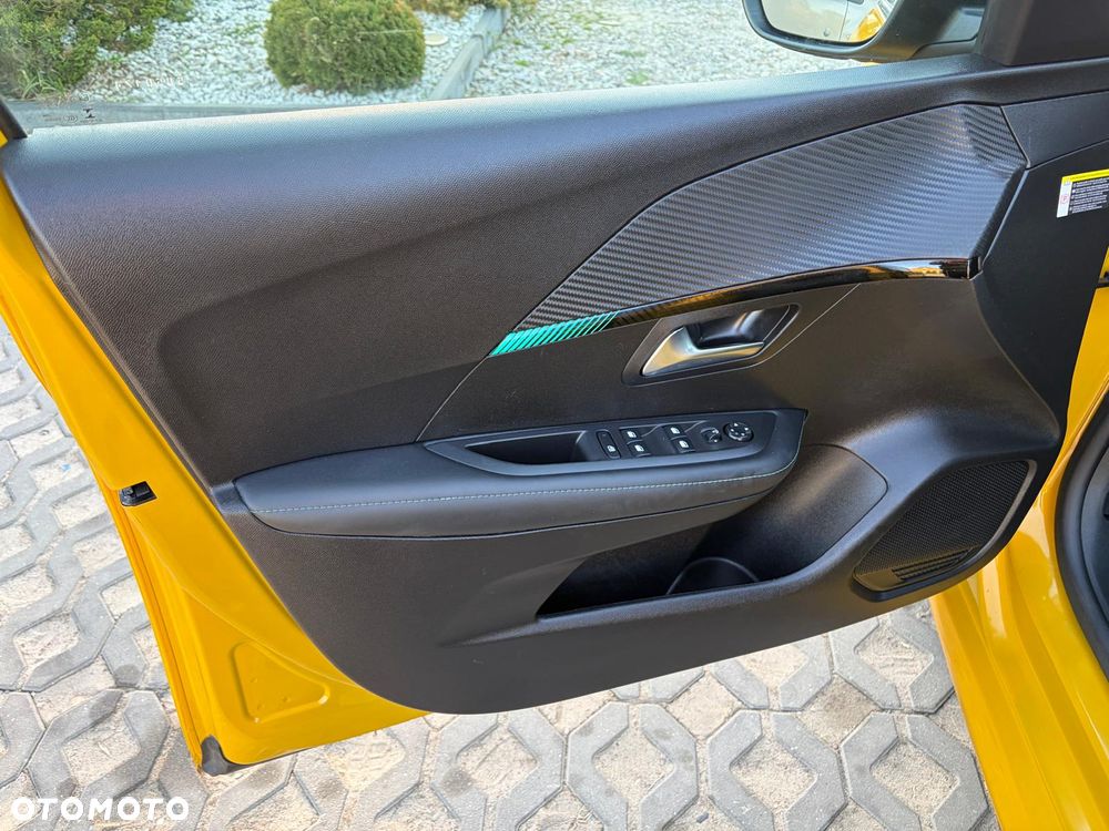 Peugeot 208 PureTech 100 EAT8 Allure - 14