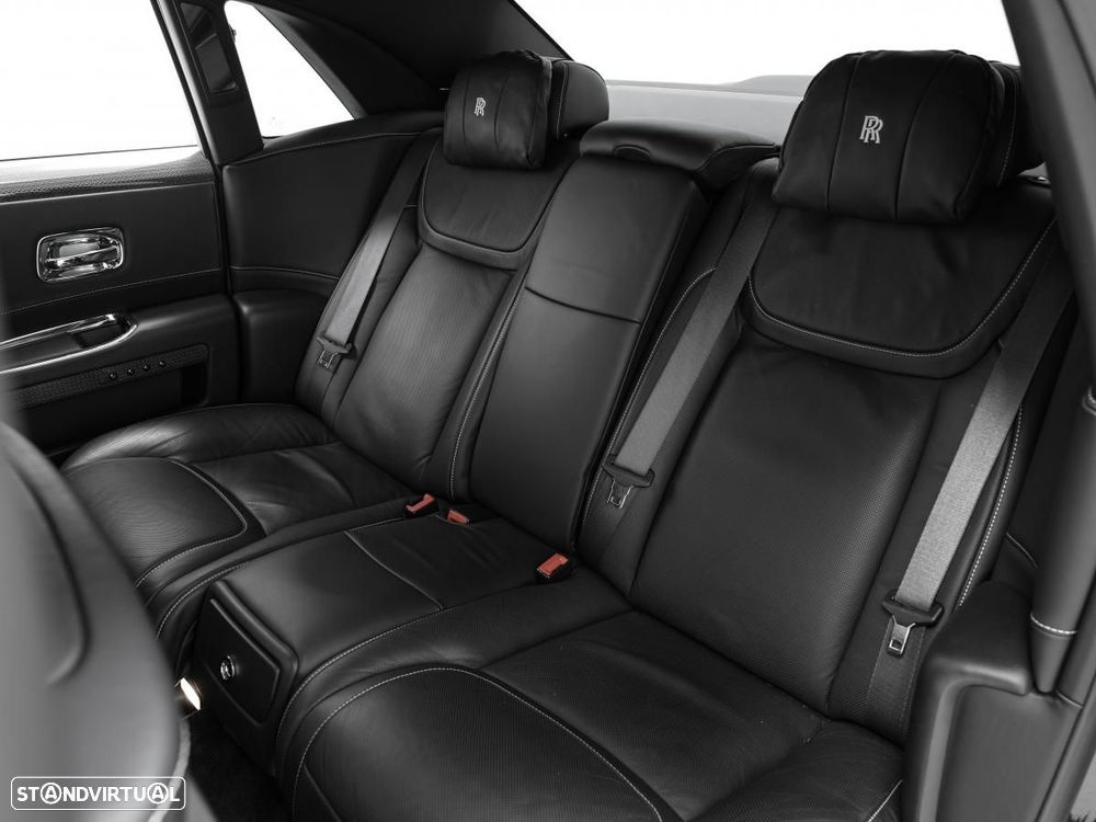 Rolls Royce Ghost Black Badge - 25