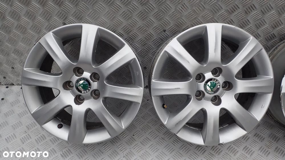 FELGI ALUMINIOWE SKODA 6JX15 ET 43 5J0601025G - 3