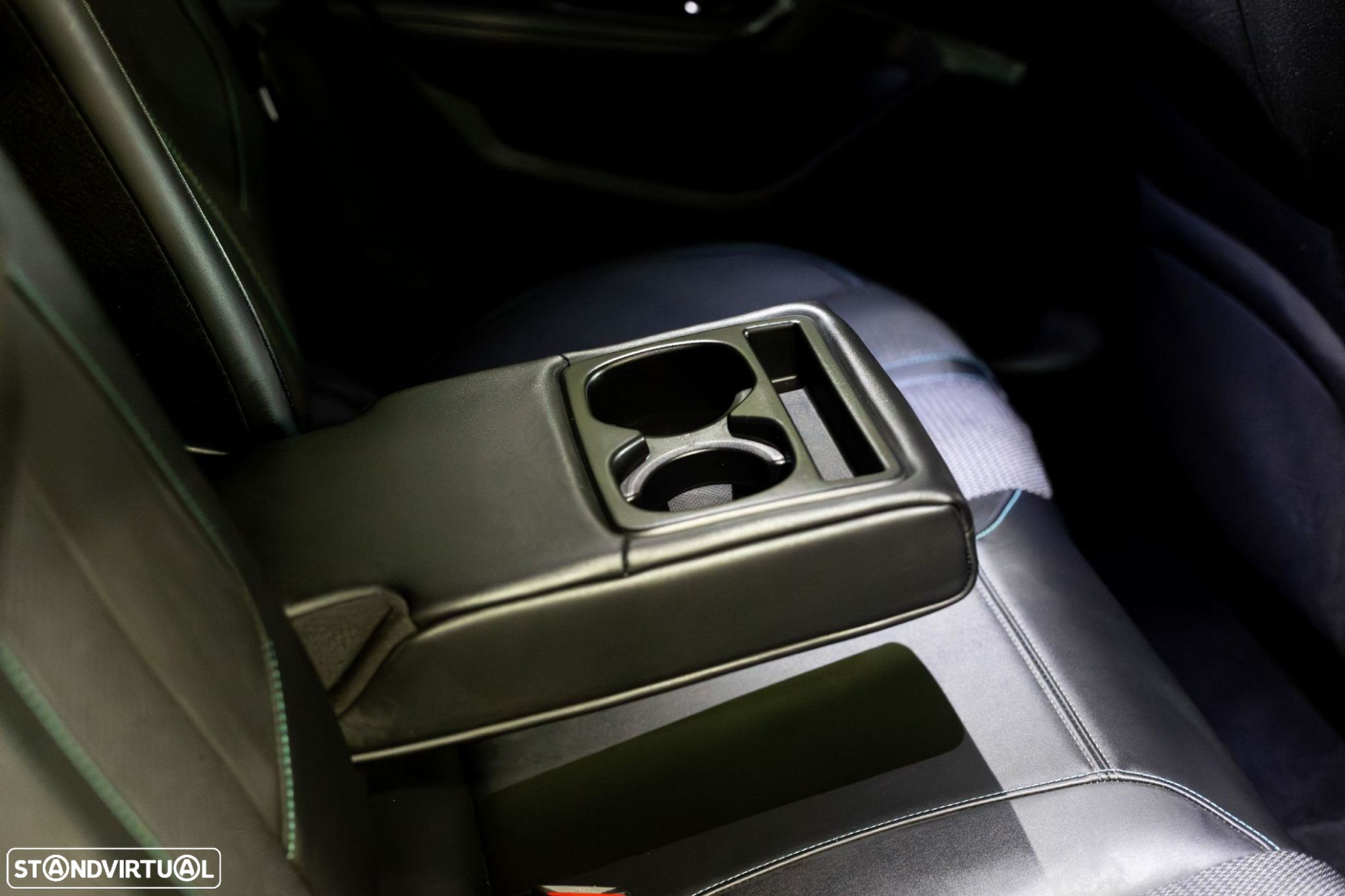 Peugeot 308 1.2 PureTech Allure Pack - 19