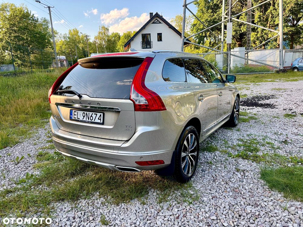 Volvo XC 60 T6 AWD Momentum - 9
