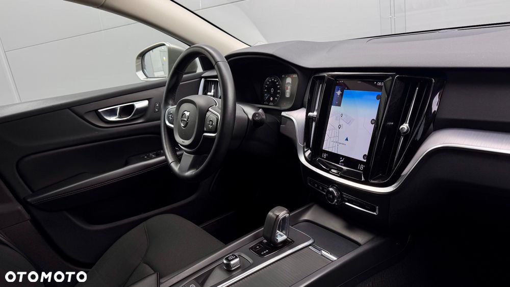 Volvo V60 B3 B Geartronic Momentum - 39