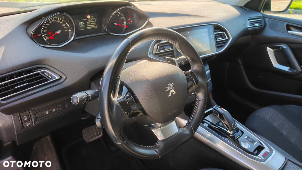 Peugeot 308 PureTech 130 GPF EAT8 Stop & Start Allure - 17