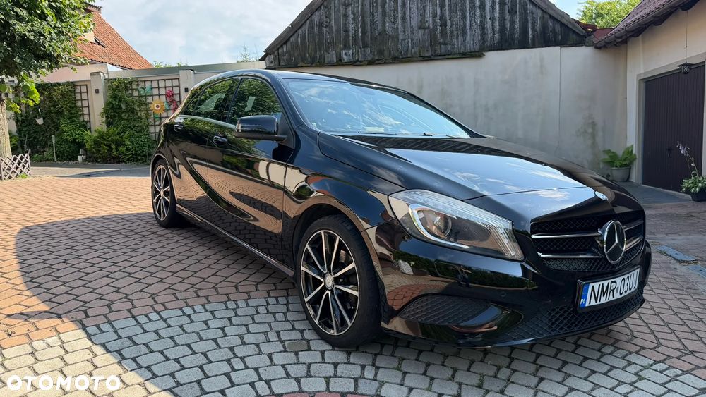 Mercedes-Benz Klasa A 180 7G-DCT - 3