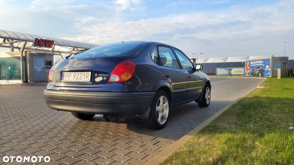 Toyota Corolla 1.4 VVT-i Base - 5