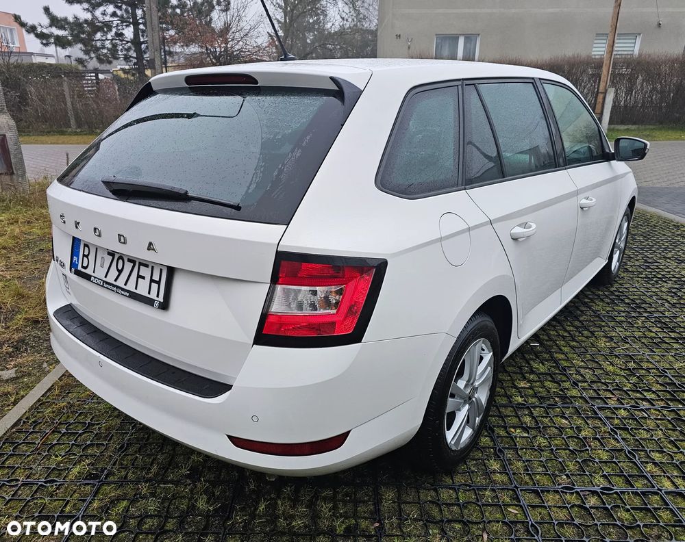 Skoda Fabia 1.0 TSI Ambition DSG - 3