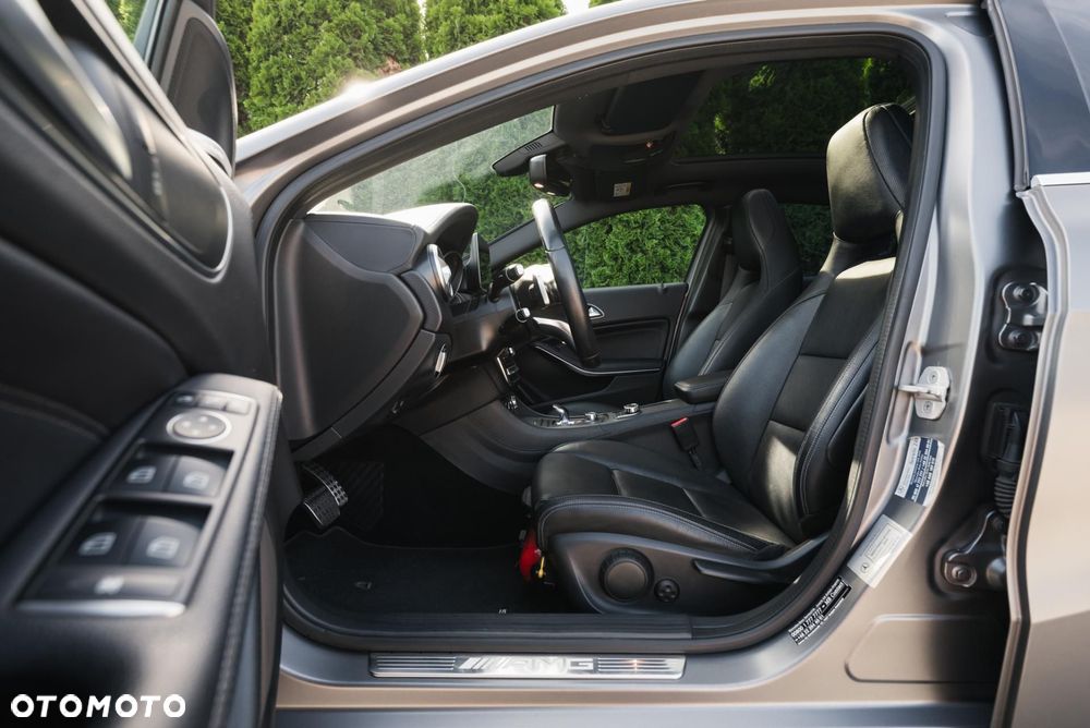 Mercedes-Benz Klasa A AMG 45 4-Matic - 14