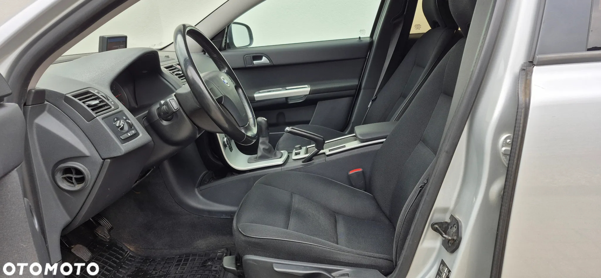 Volvo V50 2.0D R-Design Kinetic - 6
