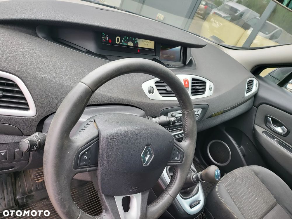 Renault Grand Scenic Gr 1.9 dCi Authentique - 23