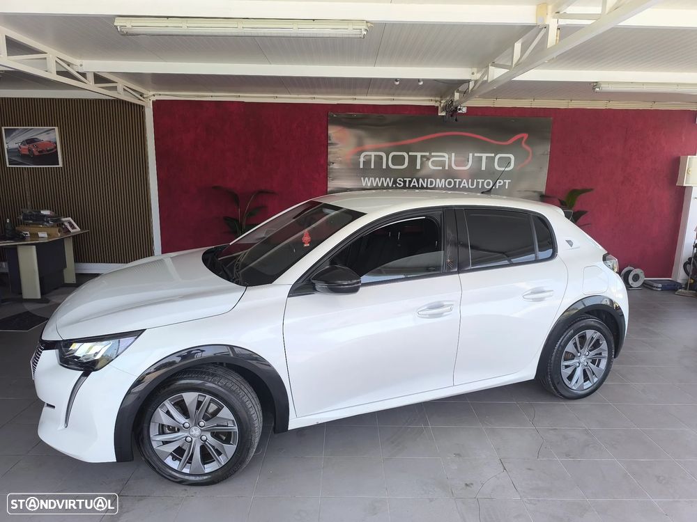 Peugeot e-208 Allure+ - 4
