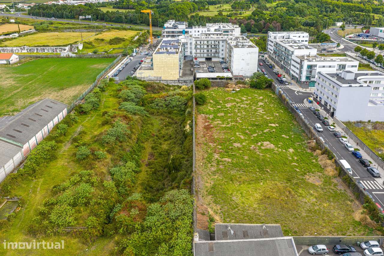 Terreno urbano para construção em Ponta Delgada - Grande imagem: 3/9