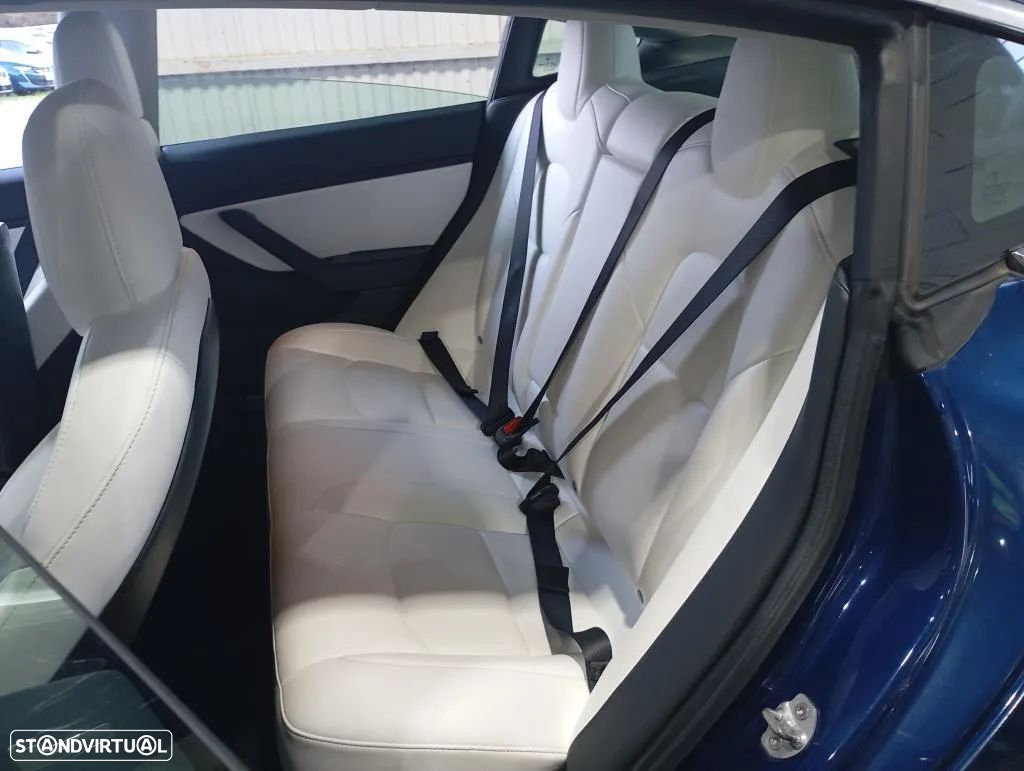 Tesla Model 3 Long-Range Dual Motor AWD - 8