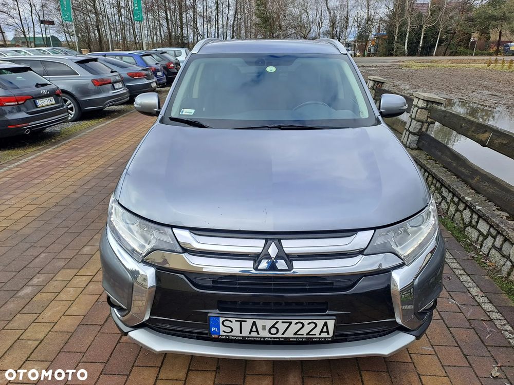 Mitsubishi Outlander - 11