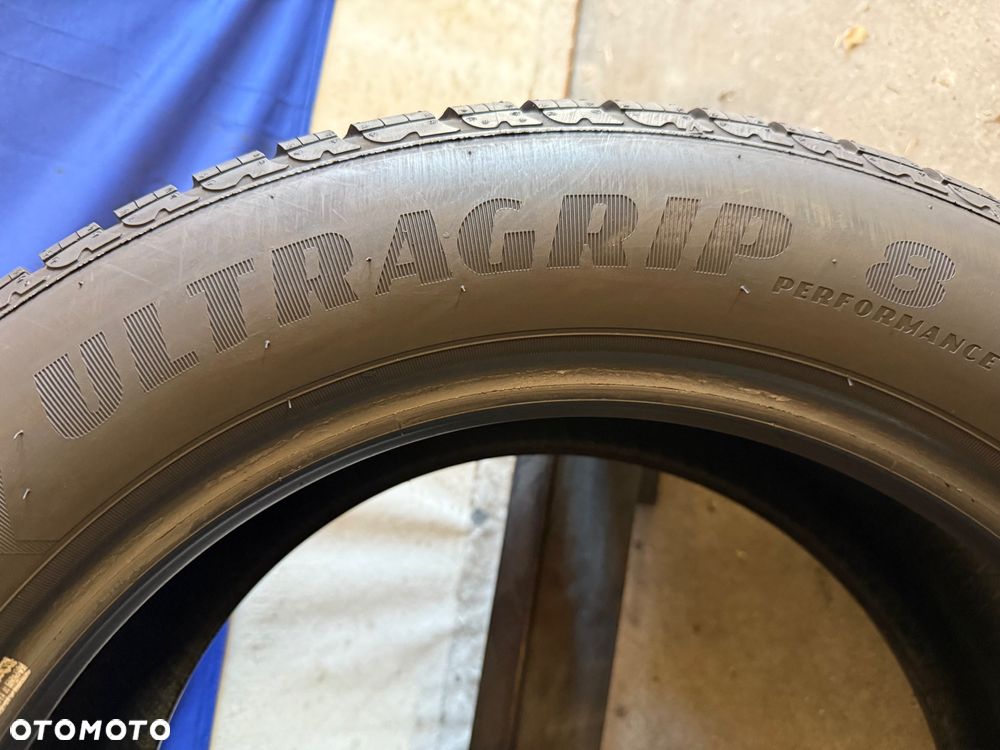 Opony zimowe Goodyear UltraGrip 8 Performance 225/55 R17 97H 2 szt - 5
