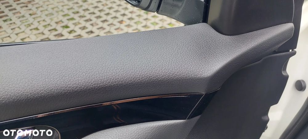 Nissan Qashqai 1.3 DIG-T N-Connecta - 25