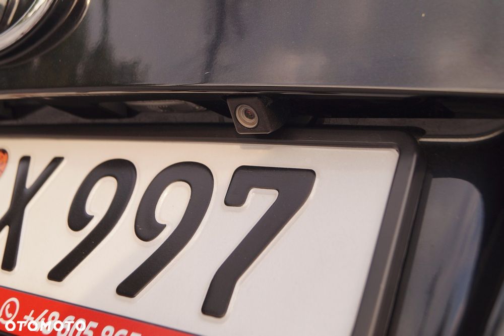 Toyota Auris 1.6 D-4D Executive - 11