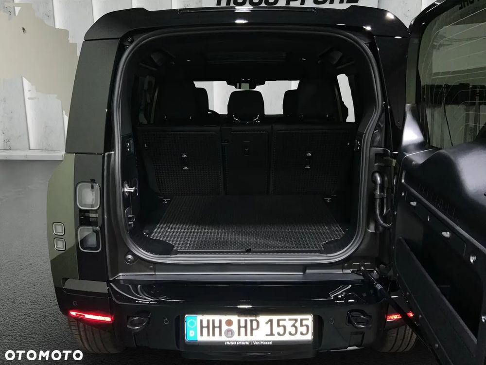 Land Rover Defender 110 D200 X-Dynamic SE - 8