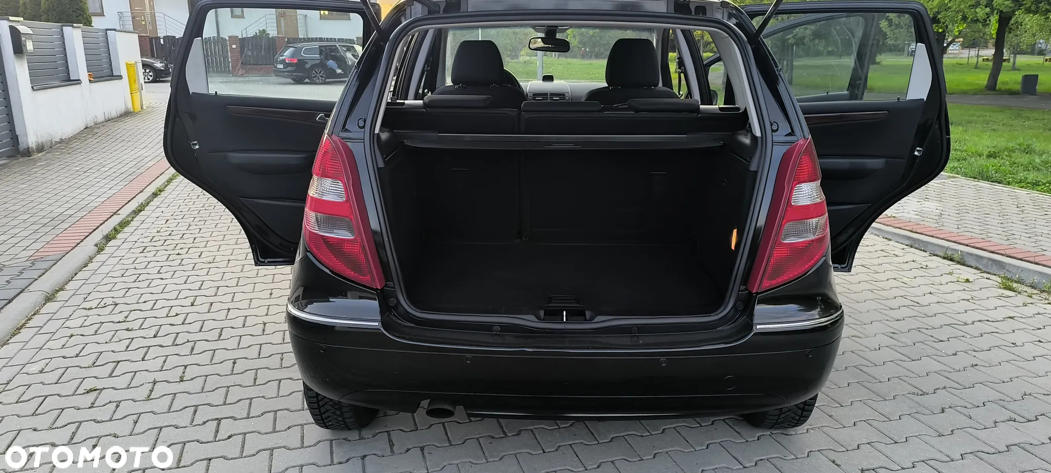 Mercedes-Benz Klasa A 170 Autotronic Elegance - 16