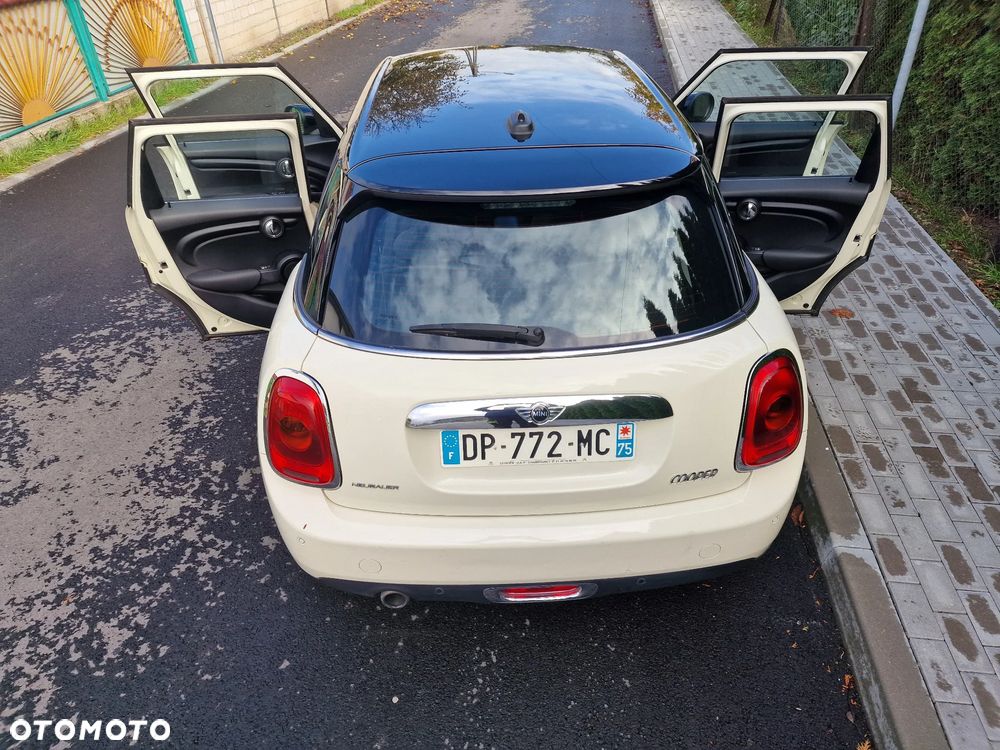 MINI Cooper Essential Trim - 19