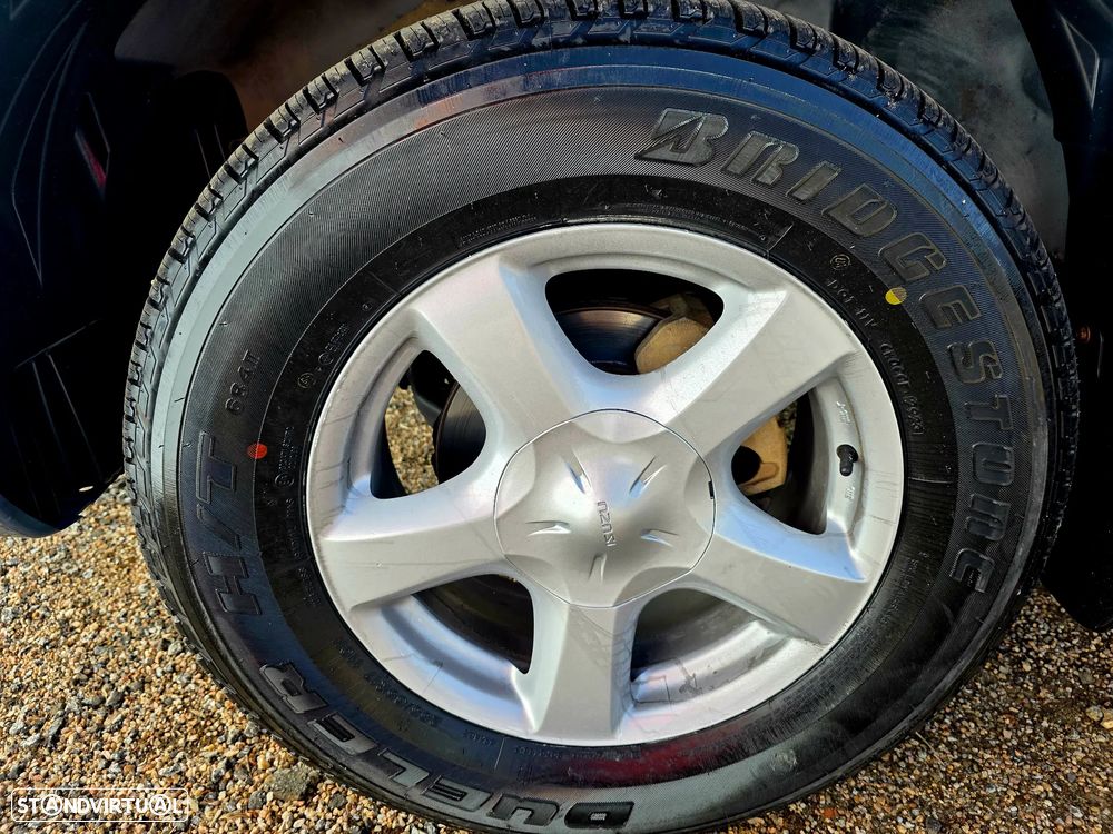 Isuzu D-Max 2.5 DTi CD 4WD LS - 6