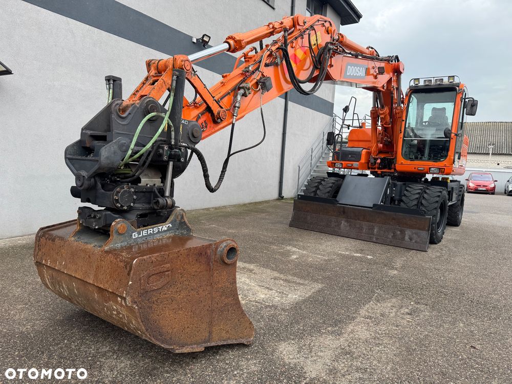 Doosan Dx 140 w - 8