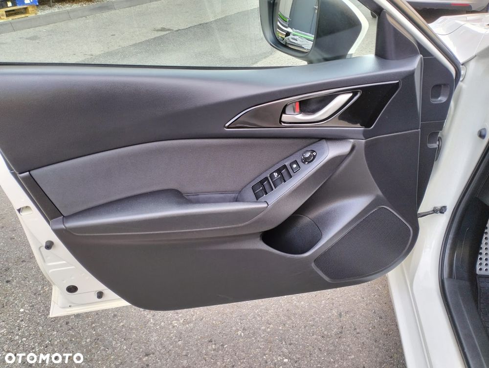 Mazda 3 2.0 Skyenergy EU6 - 11