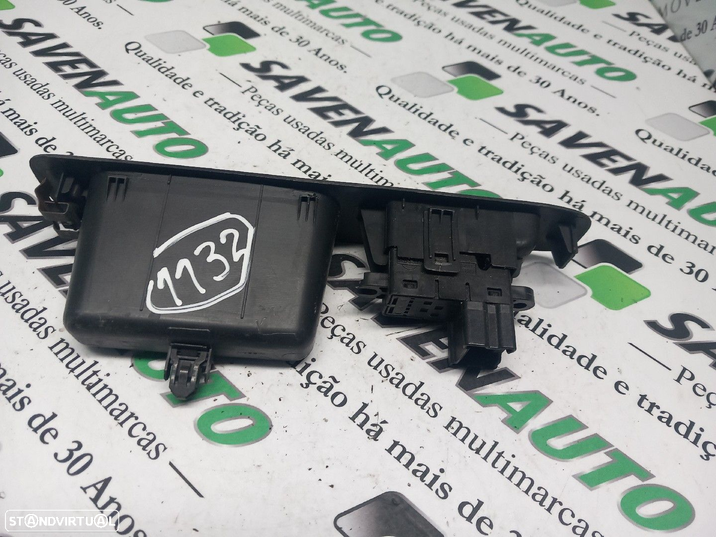 Botão / Botões / Comutador Vidro Dto Nissan Qashqai / Qashqai +2 I (J1 - 3