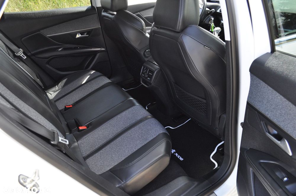 Peugeot 3008 - 14