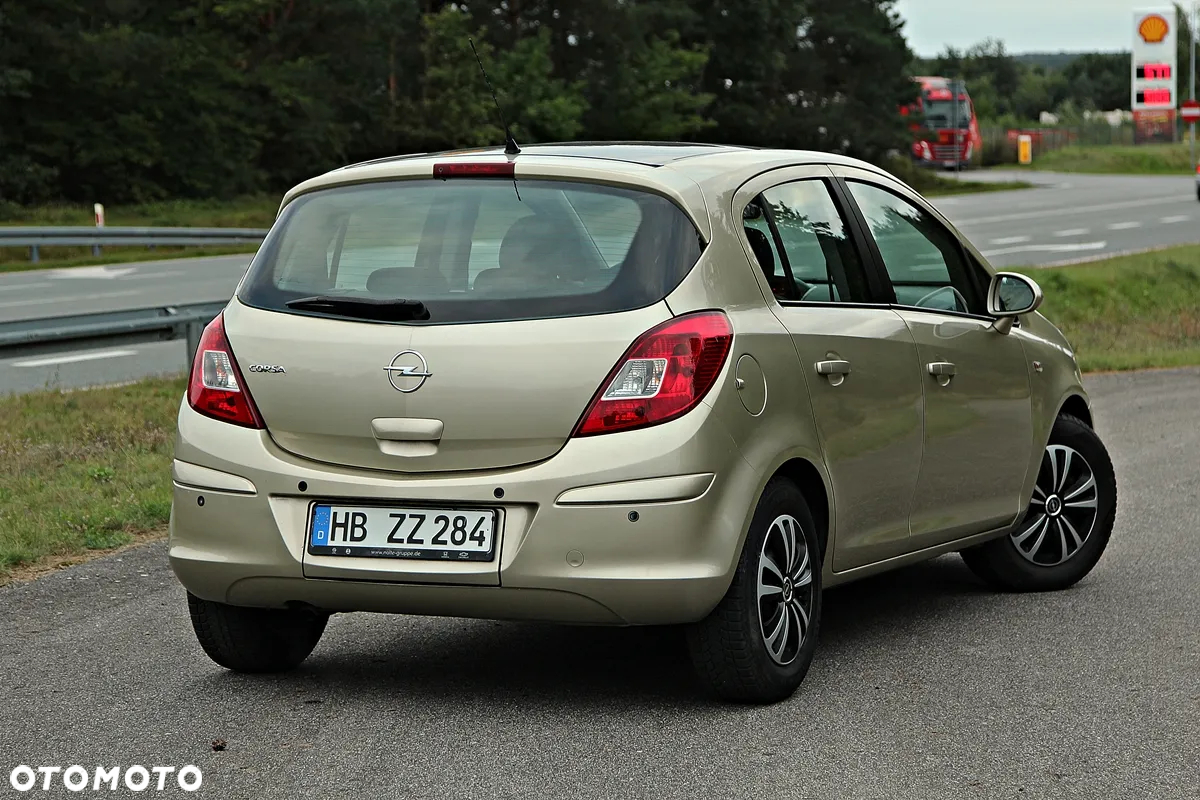 Opel Corsa 1.4 Cosmo - 11