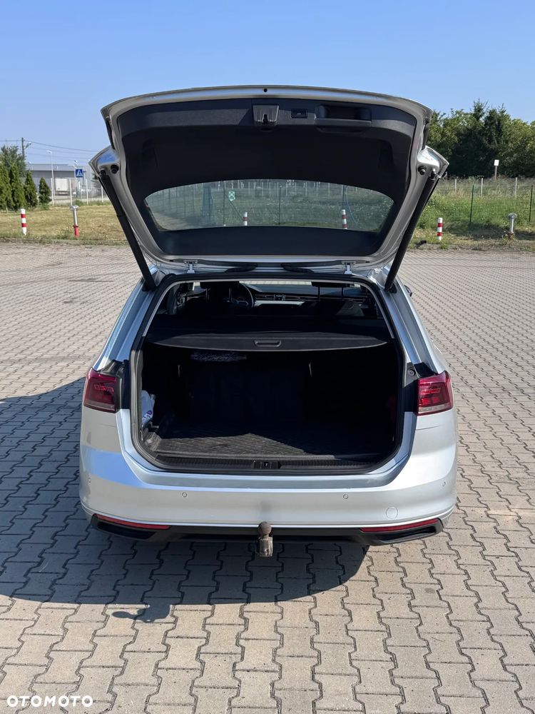 Volkswagen Passat Variant 2.0 TDI SCR DSG 4Motion Business - 7