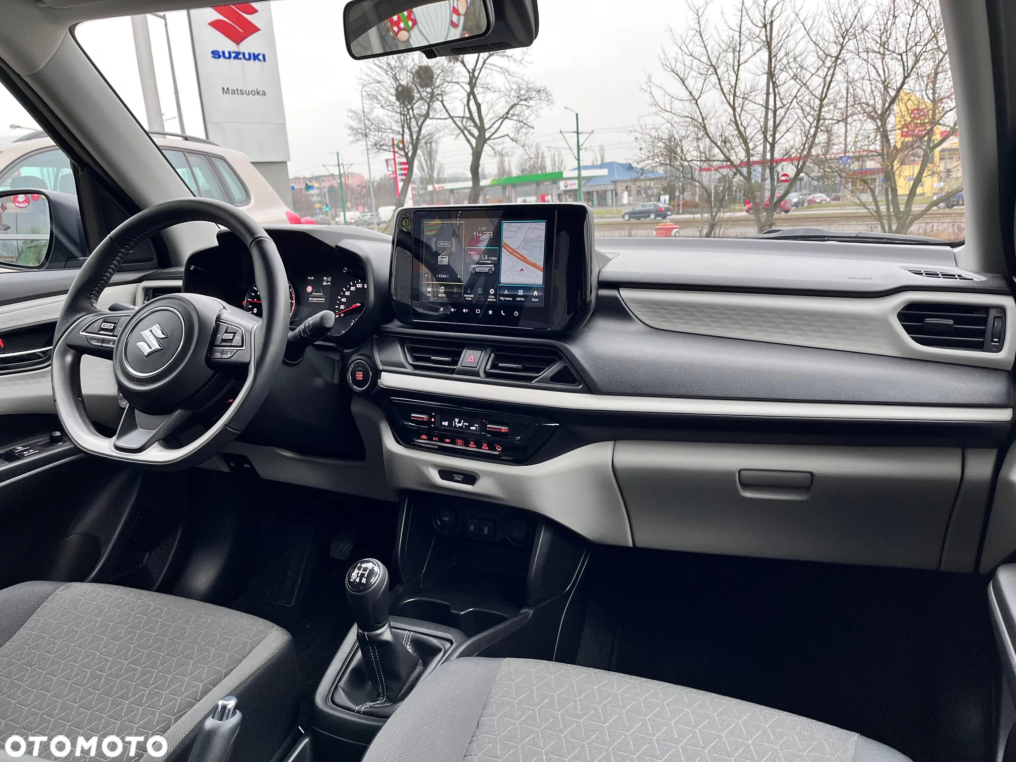 Suzuki Swift 1.2 Dualjet SHVS Premium Plus - 16